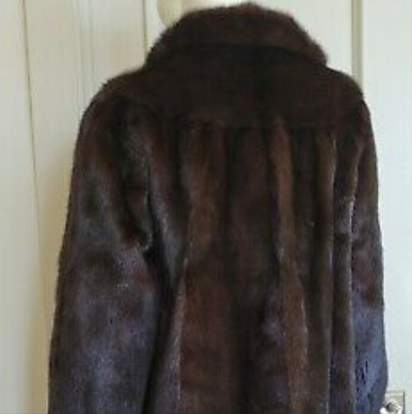 Vintage Chocolate Brown Faux Fur Hip Length Coat Jacket sz M Beautiful💐💯 - Picture 2 of 7